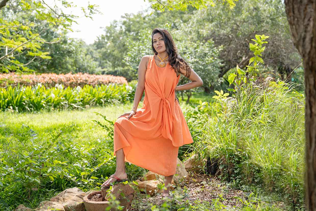 NERINE FRONT KNOT DRESS