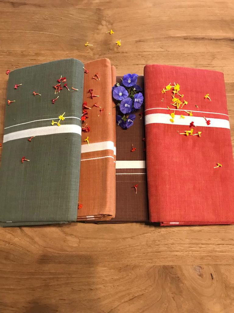 Colour Mundu - Set 0f 4