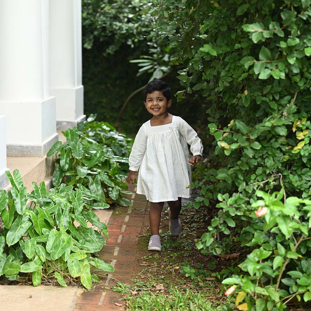 The White Classic Full Sleeve Dress