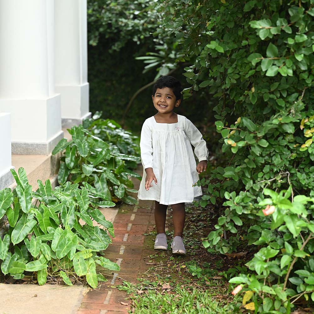 The White Classic Full Sleeve Dress