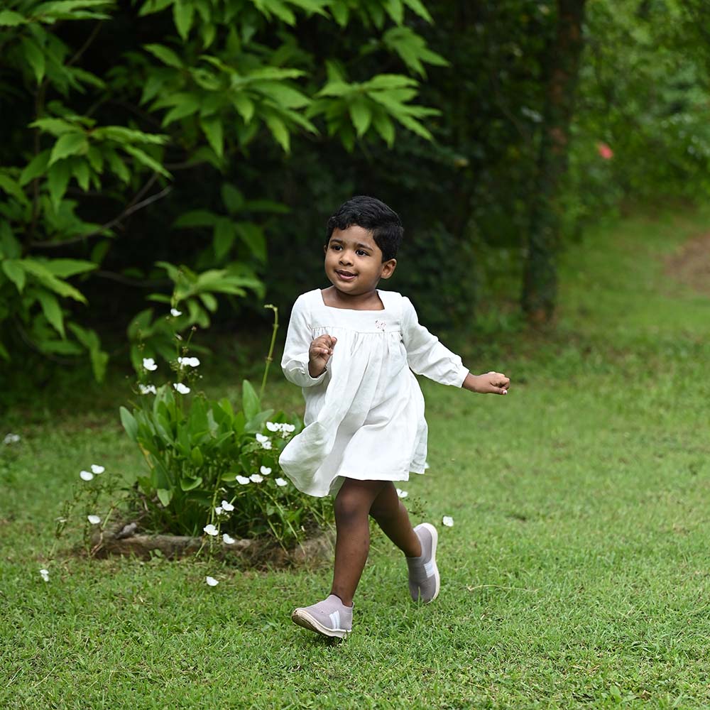 The White Classic Full Sleeve Dress