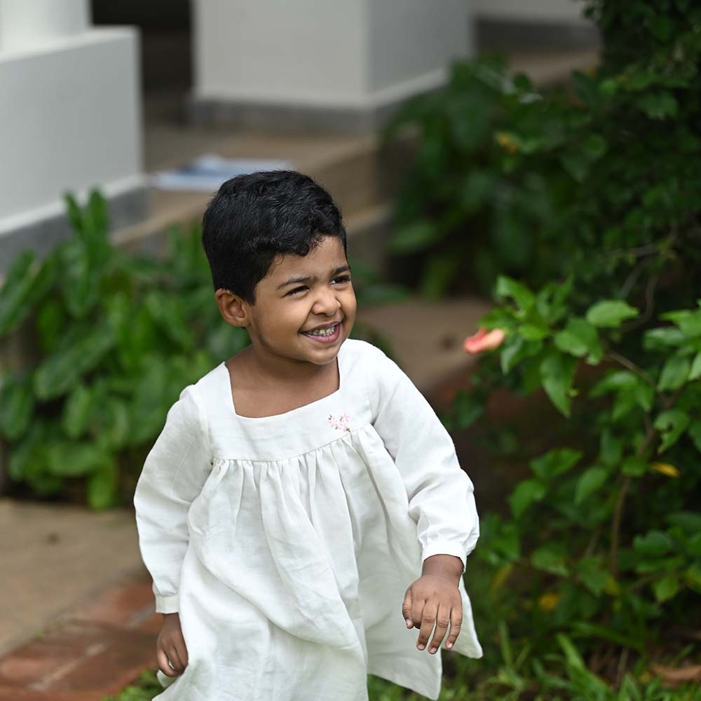 The White Classic Full Sleeve Dress