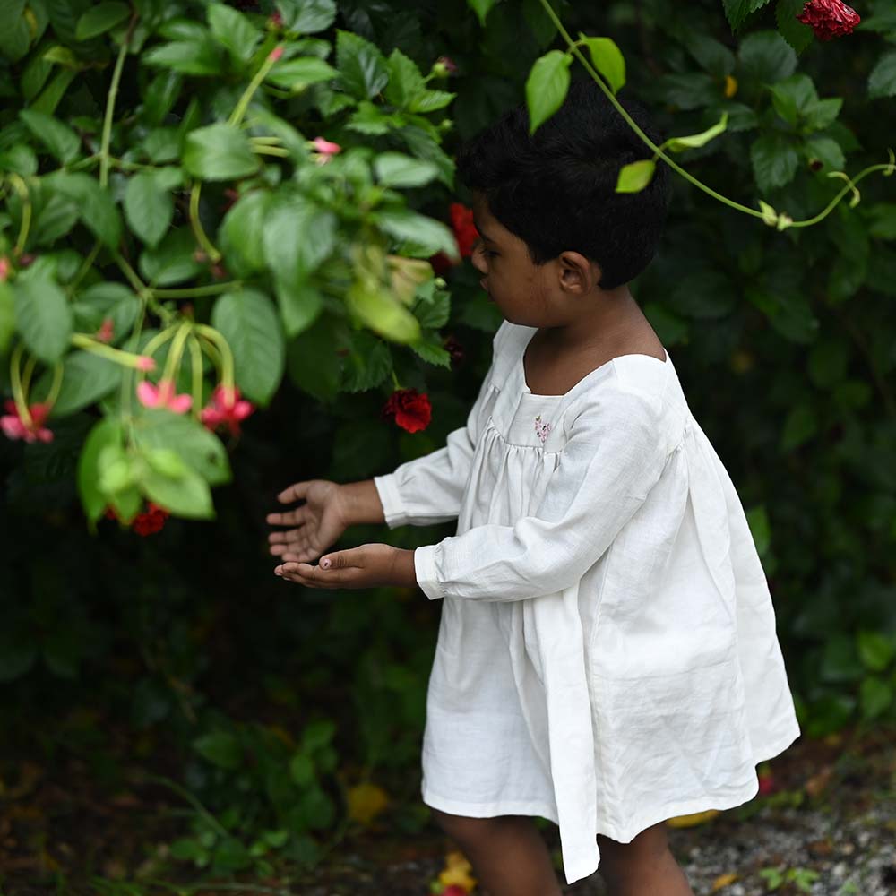 The White Classic Full Sleeve Dress