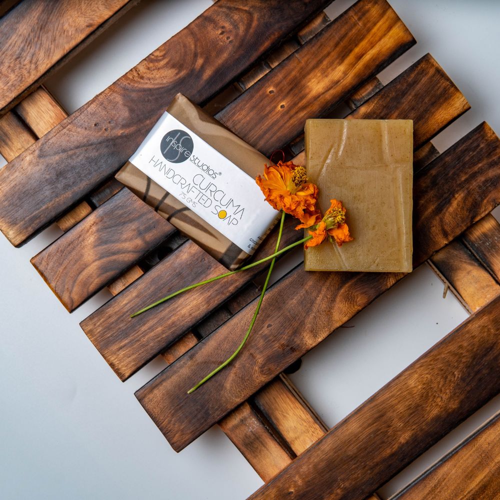 Curucma: Turmeric & Rosemary Extarct Soap