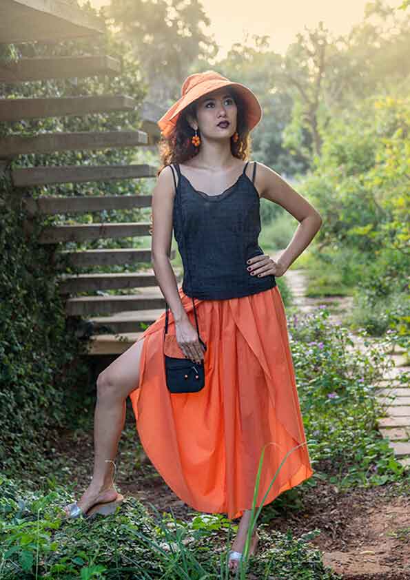 TULIP PANT OVERLAPPING